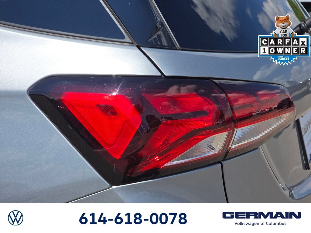 Used 2023 Chevrolet Equinox LT FWD image 18