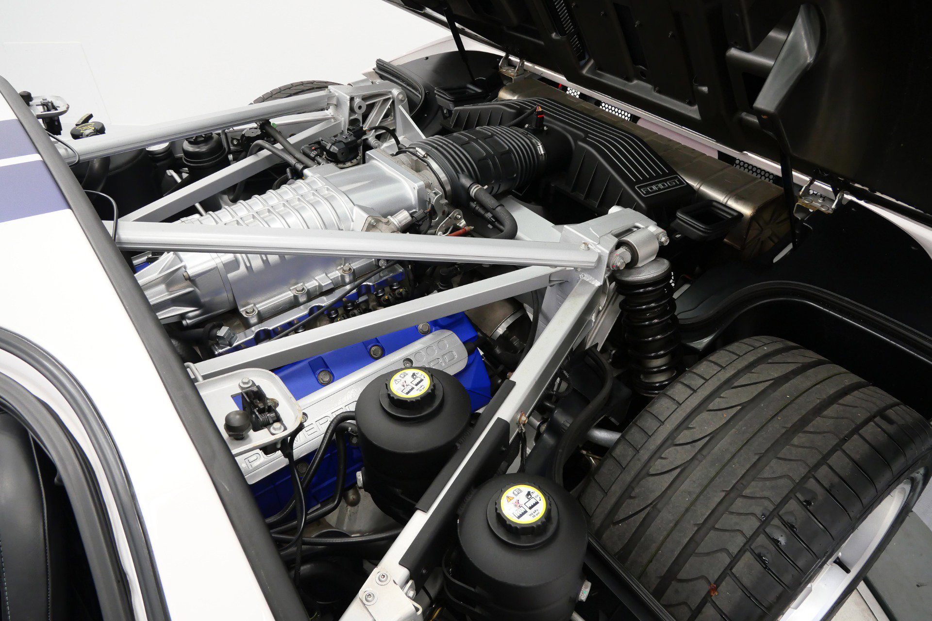 Used 2005 Ford GT image 46