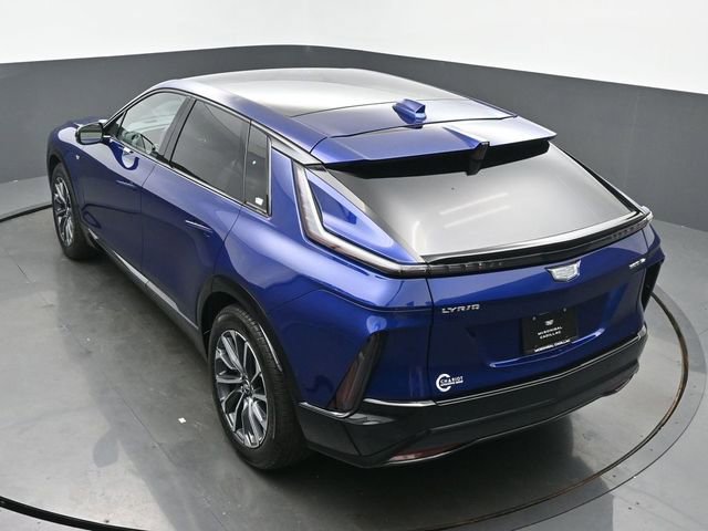 New 2026 Cadillac Lyriq Sport w/ LPO, Floor Liner Package AWD/4WD image 39