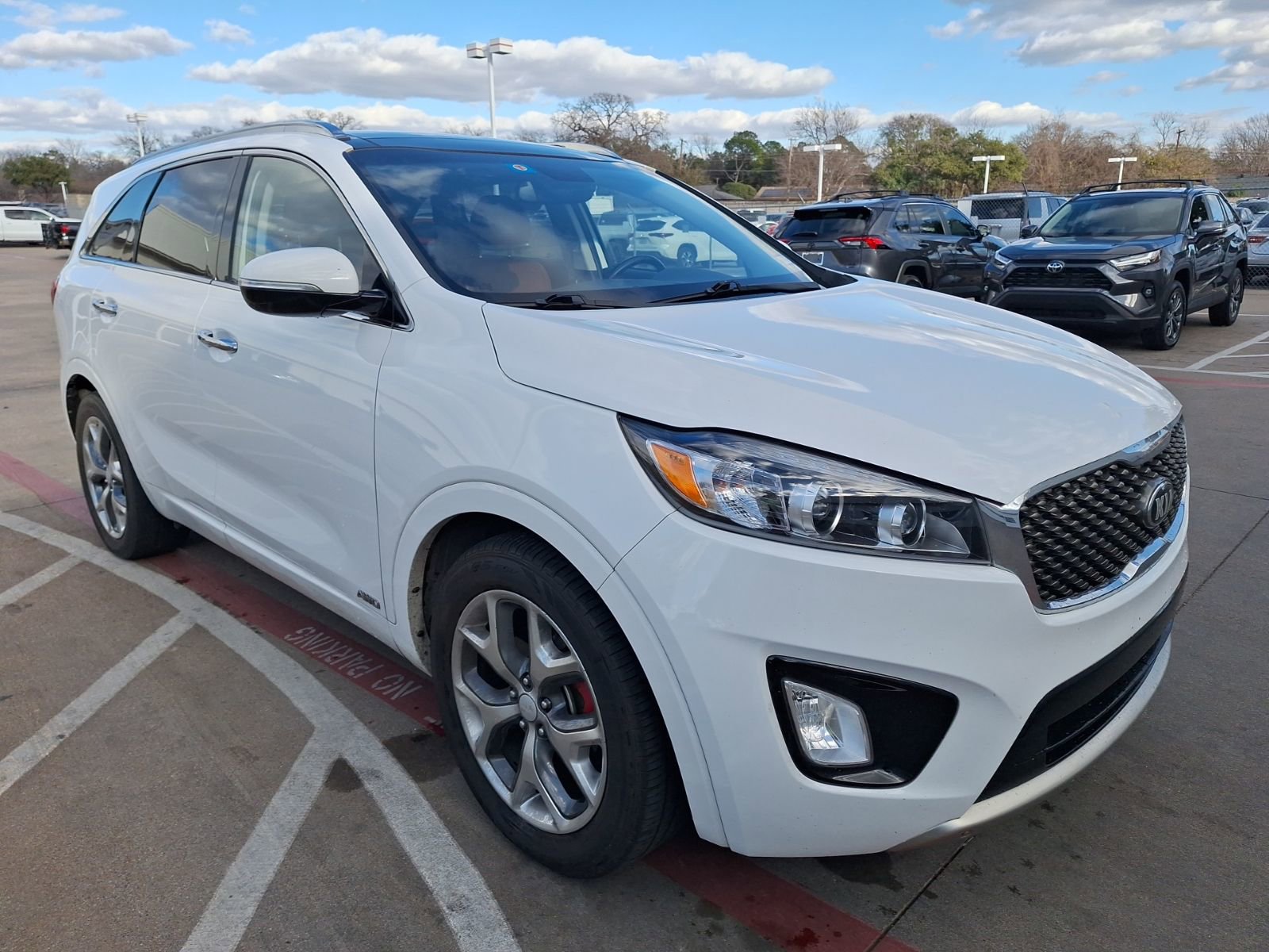 Used 2018 Kia Sorento SX image 8