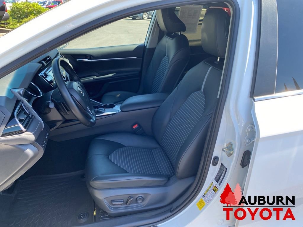 Used 2020 Toyota Camry SE FWD image 27
