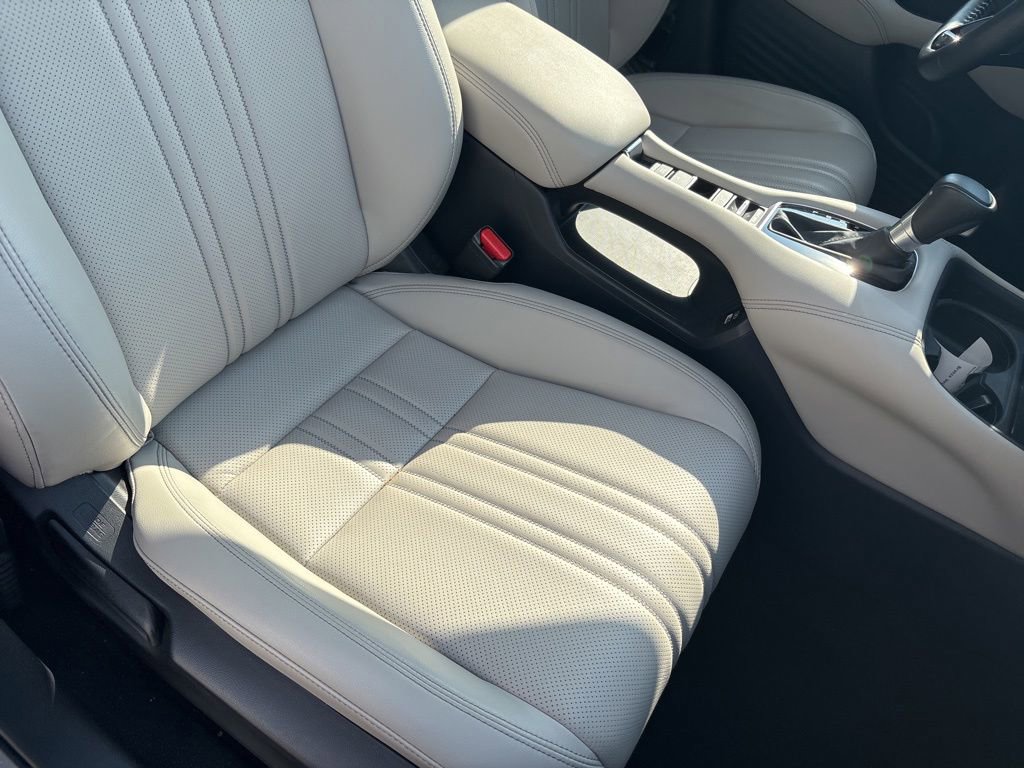 Used 2023 Honda HR-V EX-L image 28