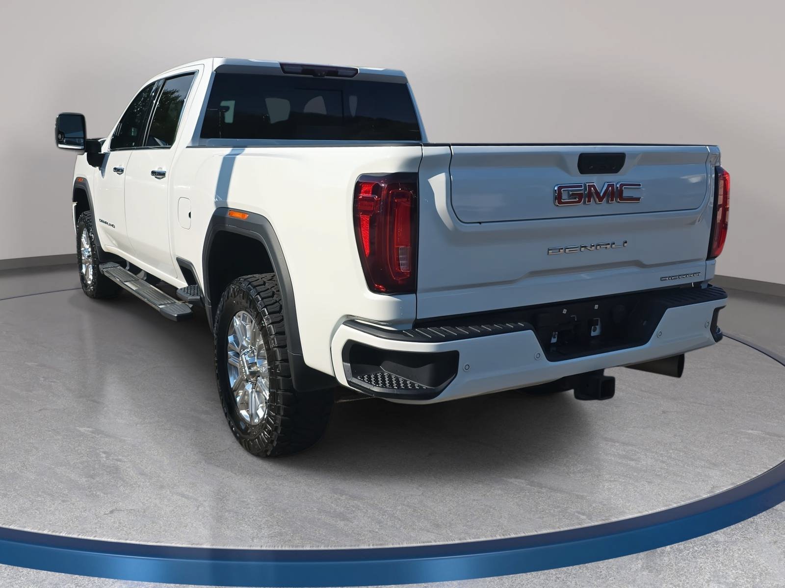 Used 2020 GMC Sierra 2500 Denali w/ Denali Ultimate Package AWD/4WD image 7
