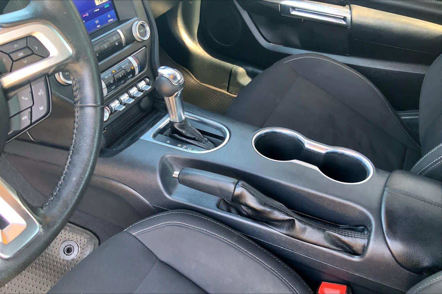 Used 2022 Ford Mustang GT w/ Equipment Group 101A RWD image 16