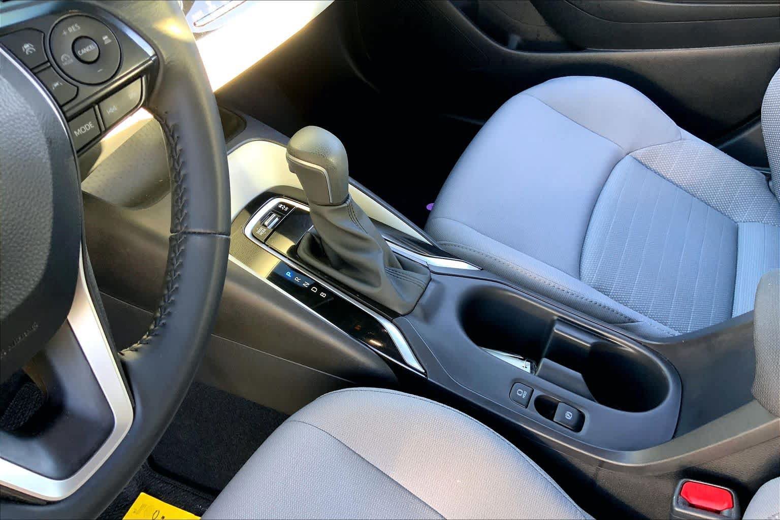 Used 2026 Toyota Corolla SE FWD image 16