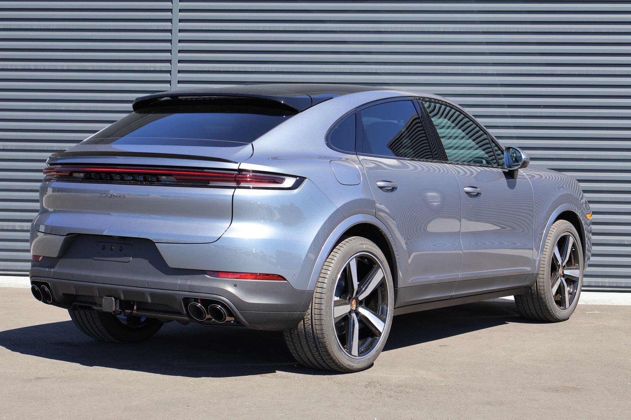 New 2026 Porsche Cayenne Coupe AWD/4WD image 9