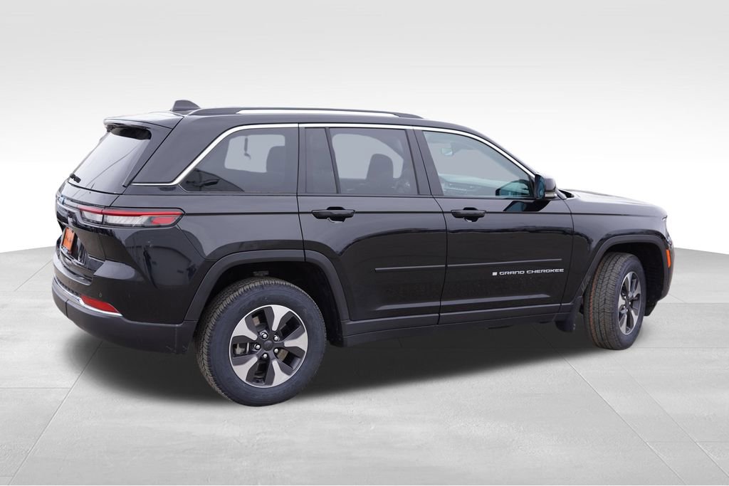 Used 2022 Jeep Grand Cherokee Limited 4xe image 4