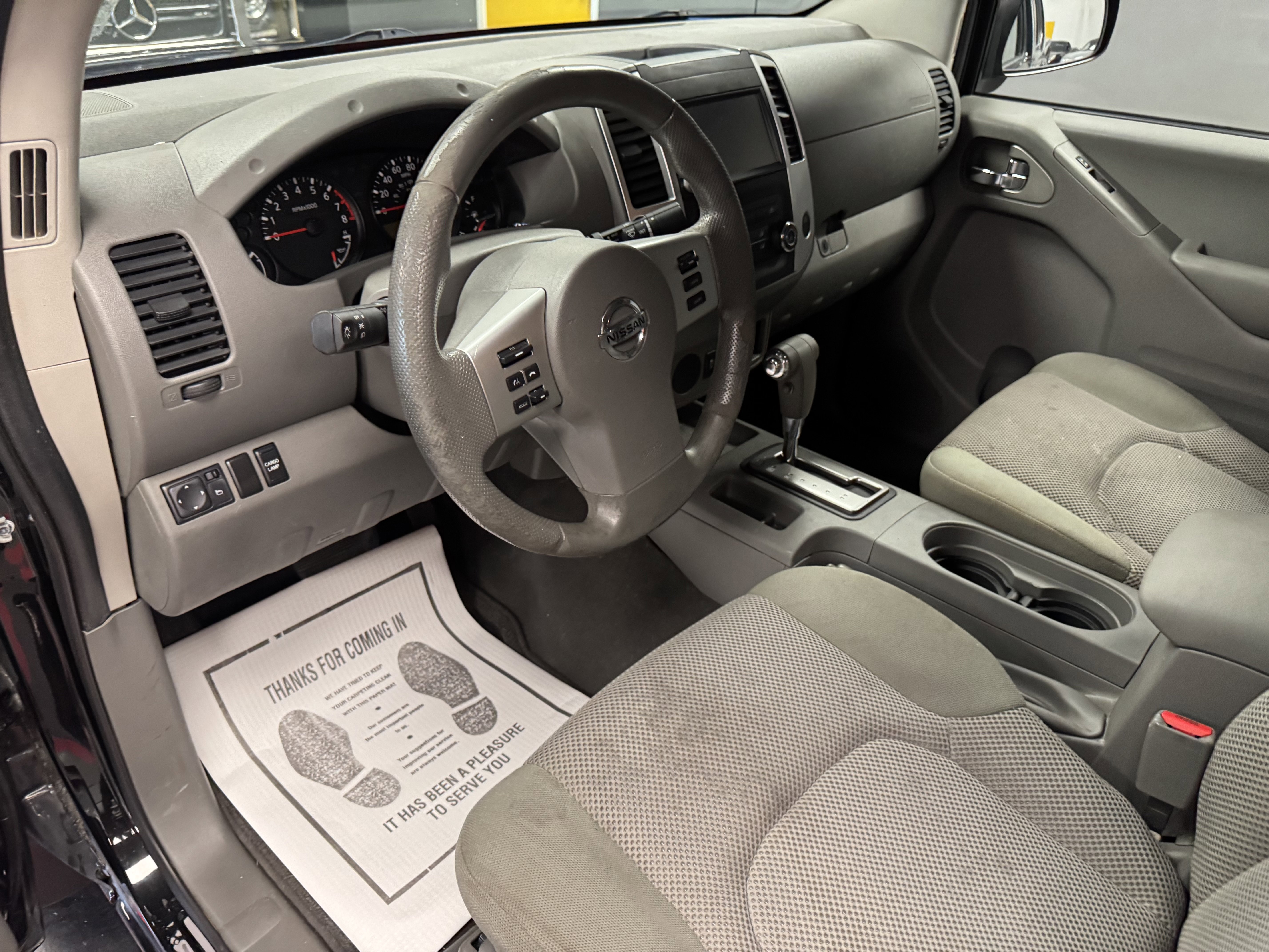 Used 2019 Nissan Frontier SV image 9