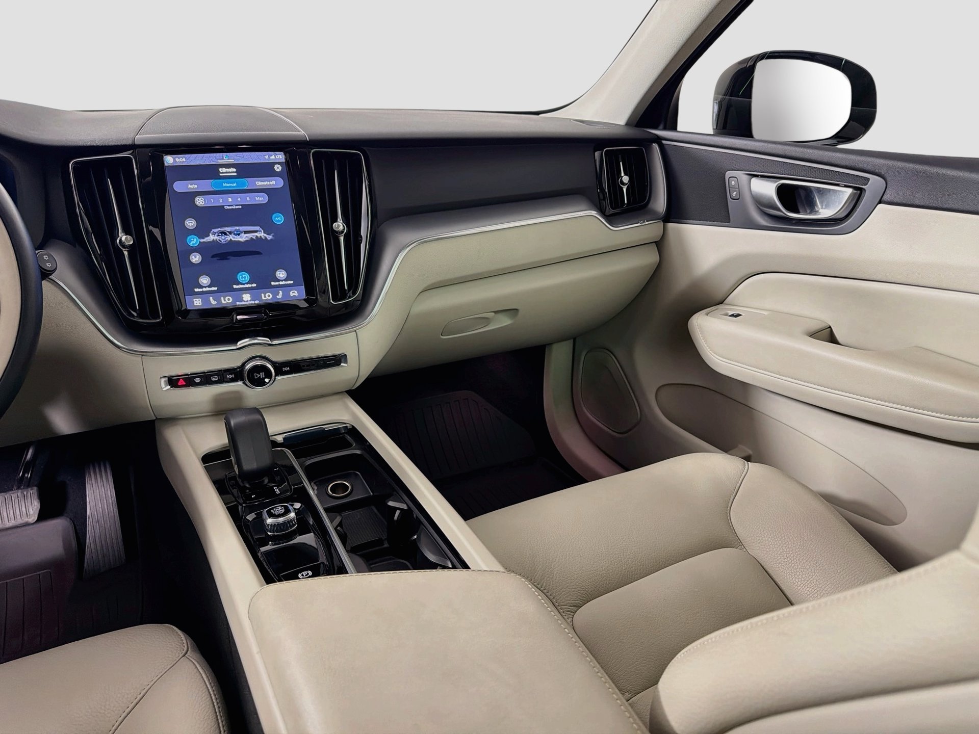 Certified 2024 Volvo XC60 B5 Core w/ Protection Package Premier AWD/4WD image 25