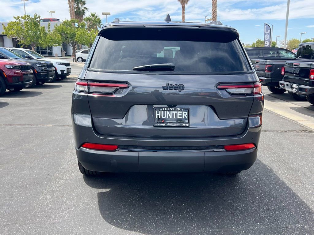 New 2025 Jeep Grand Cherokee L Altitude image 5