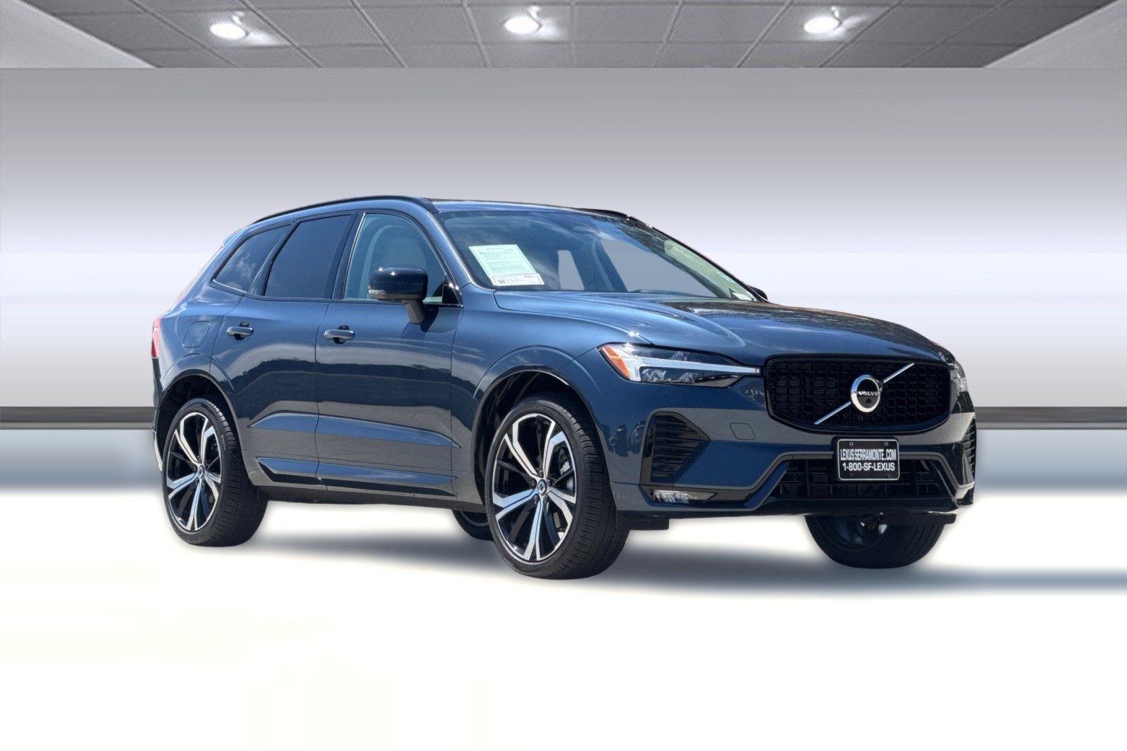 Used 2025 Volvo XC60 B5 Ultra w/ Protection Package Premier AWD/4WD image 6