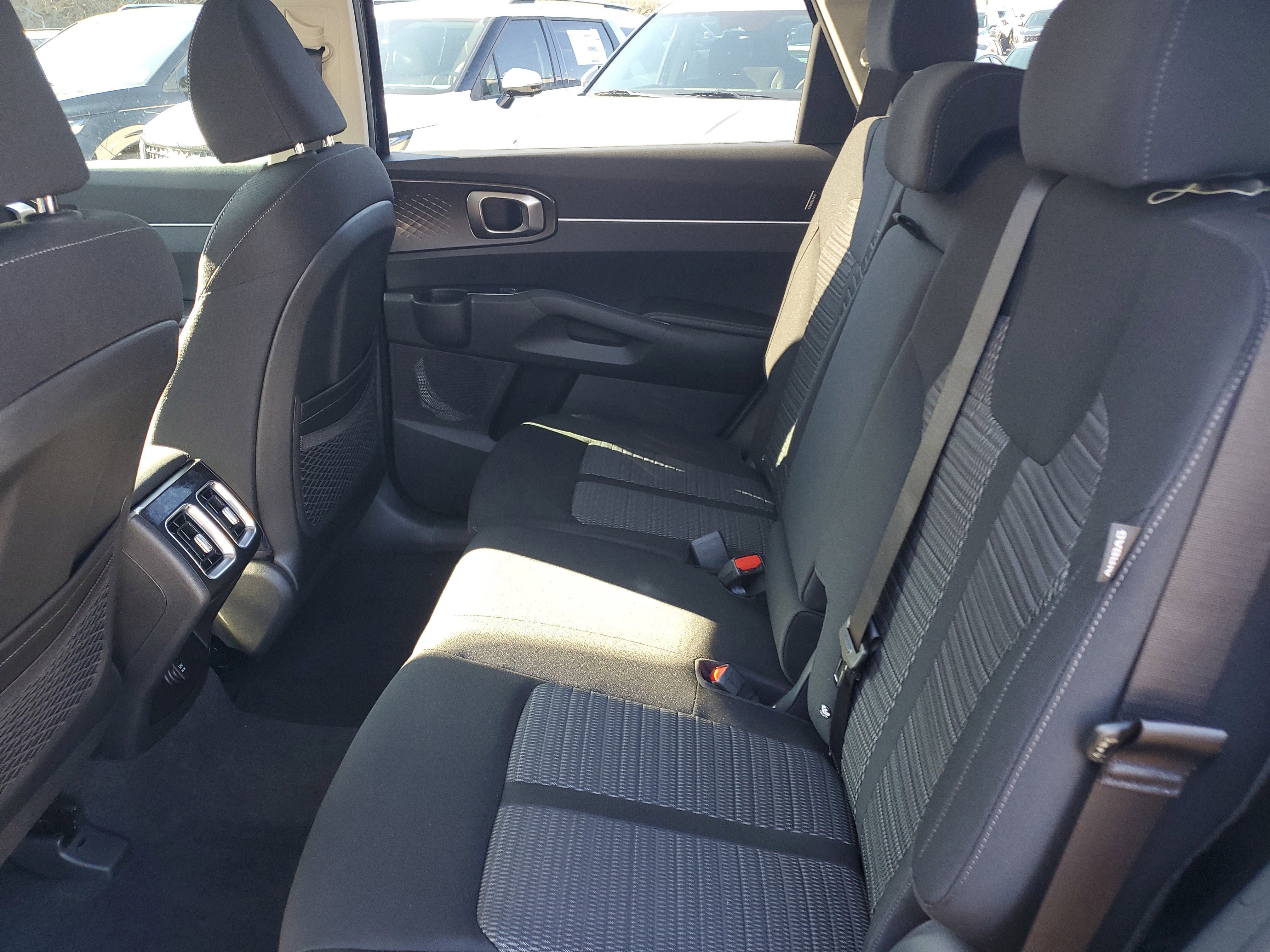 New 2026 Kia Sorento LX FWD image 9