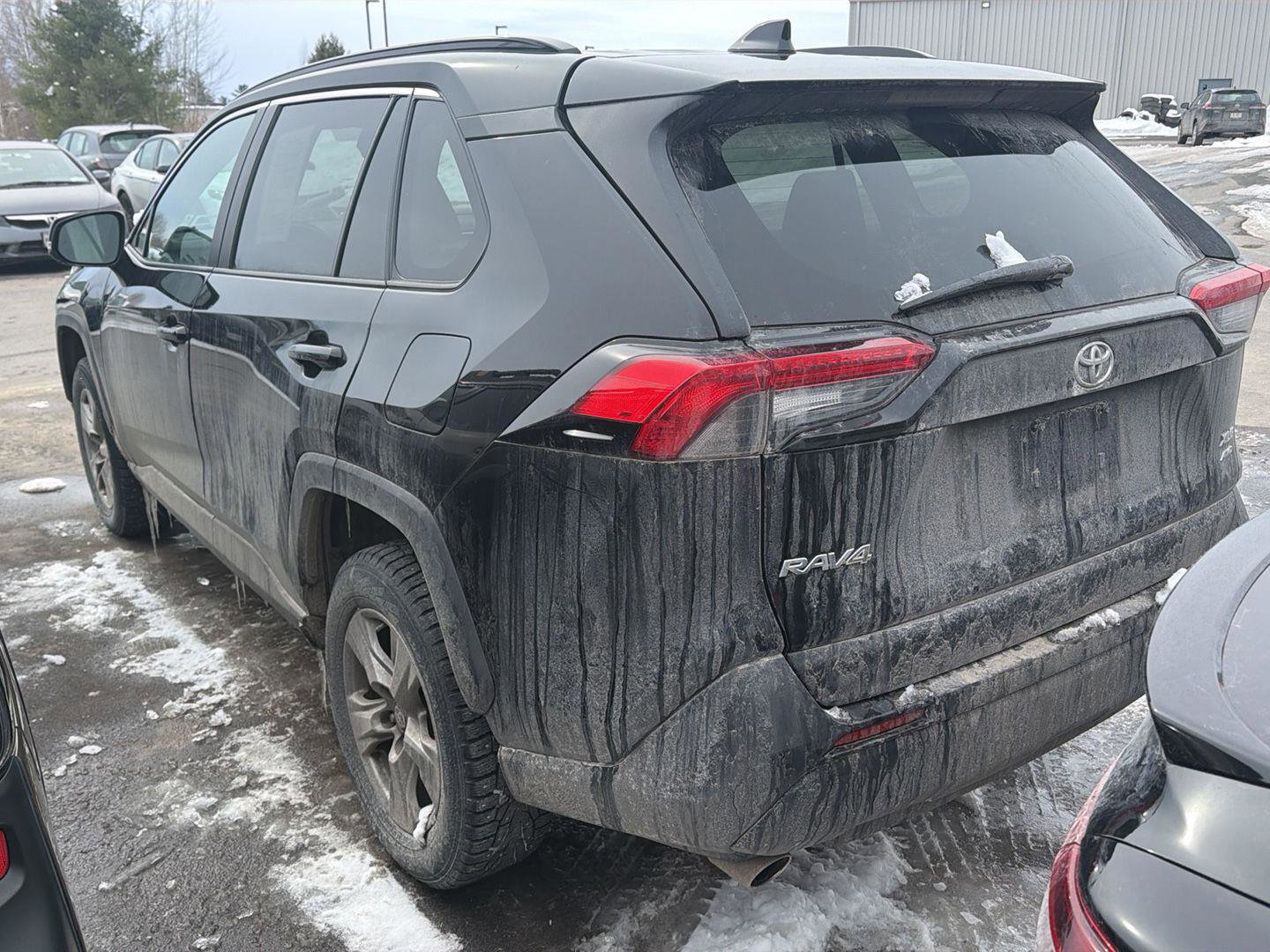 Used 2023 Toyota RAV4 XLE w/ XLE Grade Weather Package image 9