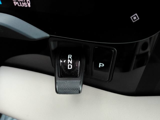 Used 2022 Porsche Taycan RWD image 40
