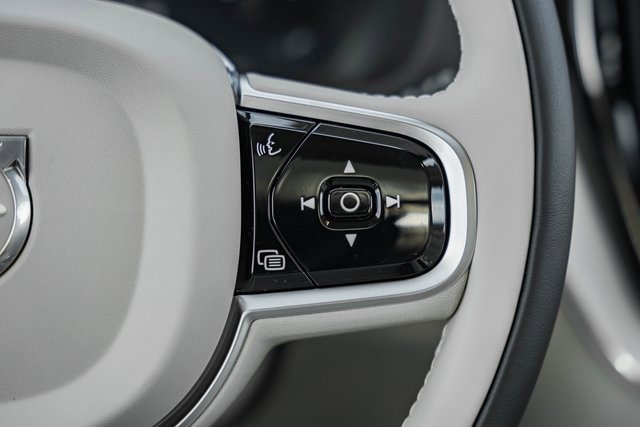 New 2026 Volvo XC60 B5 Ultra w/ Protection Package Premier image 28