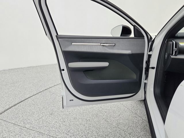 New 2026 Volvo EX30 Plus w/ Climate Package image 36