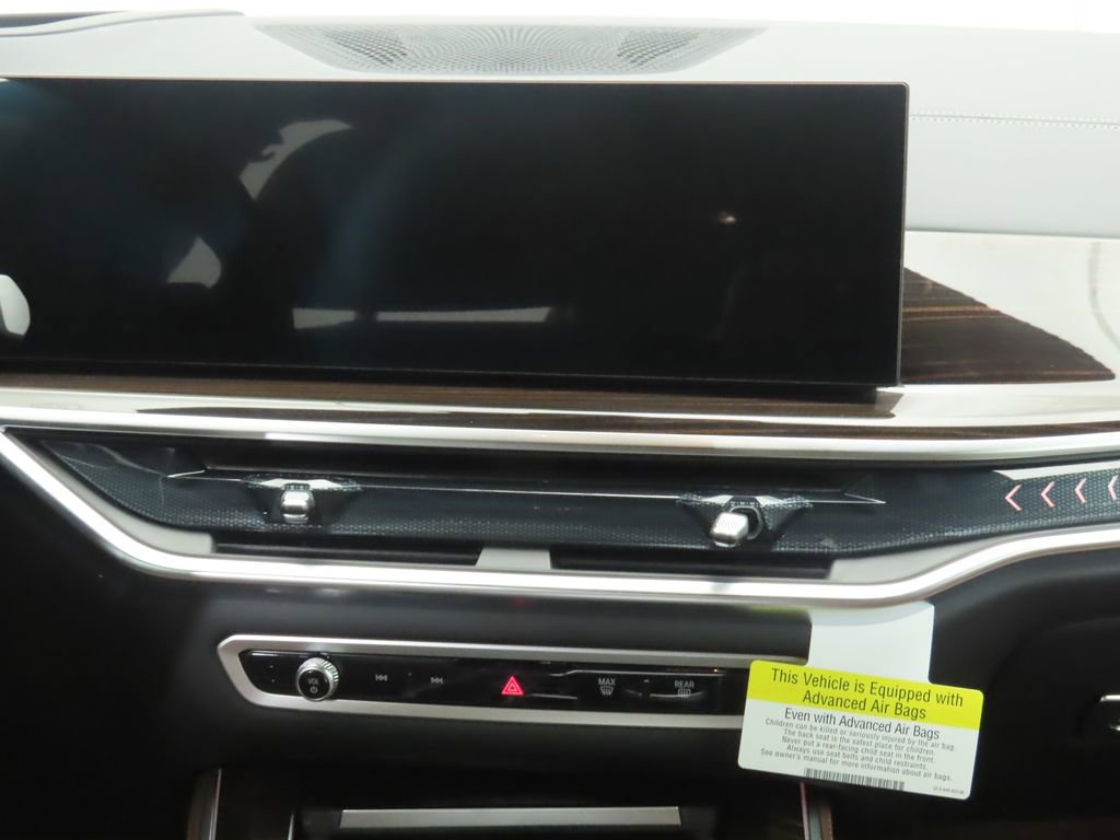 New 2026 BMW X5 sDrive40i w/ Climate Comfort Package image 14