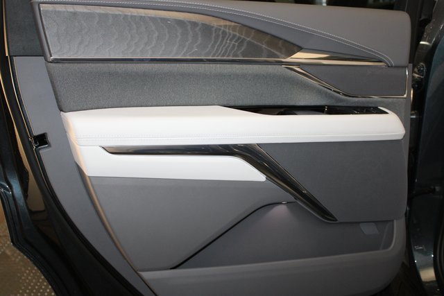 New 2025 Cadillac Escalade IQ Luxury 1 image 15