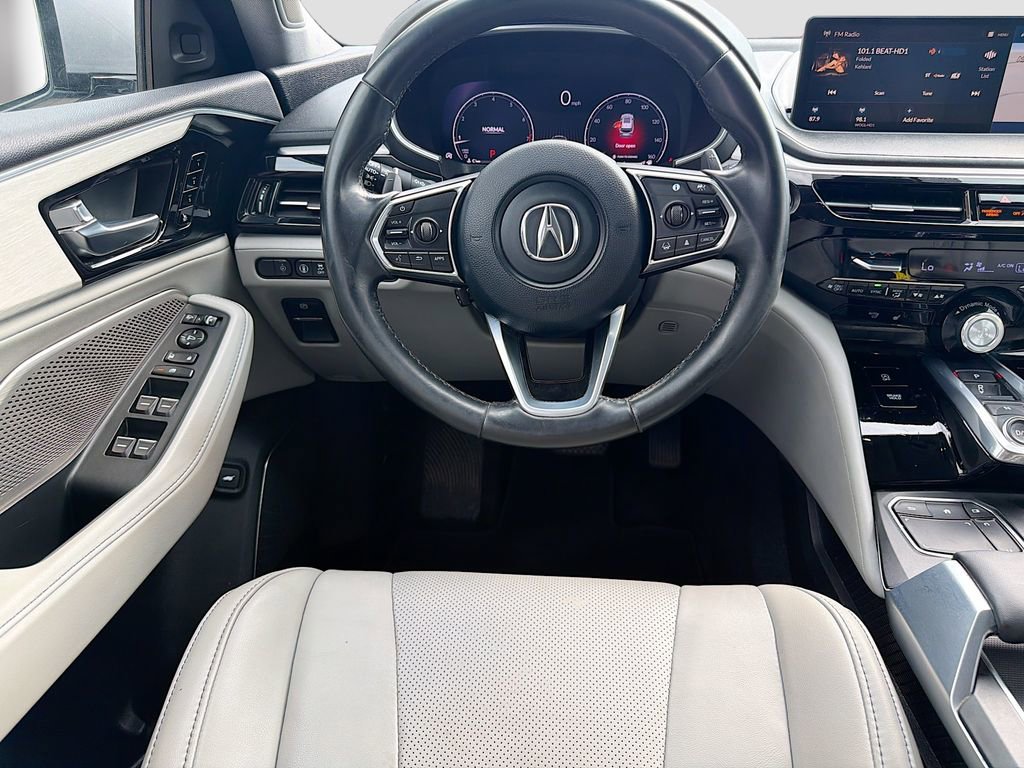 Used 2023 Acura MDX SH-AWD w/ Technology Package image 17