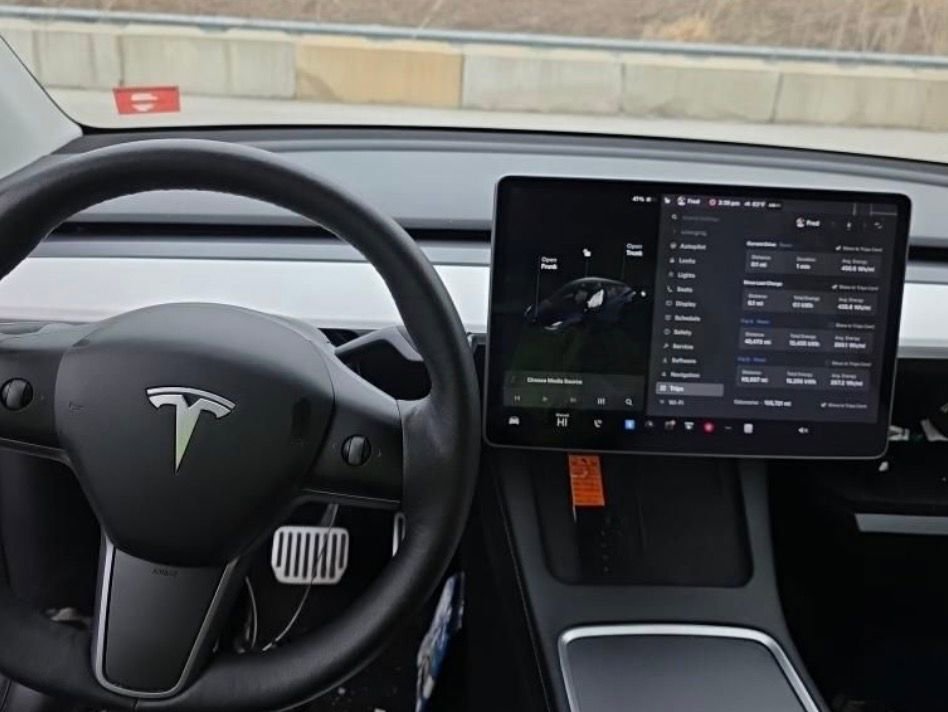 Used 2021 Tesla Model Y Long Range image 4