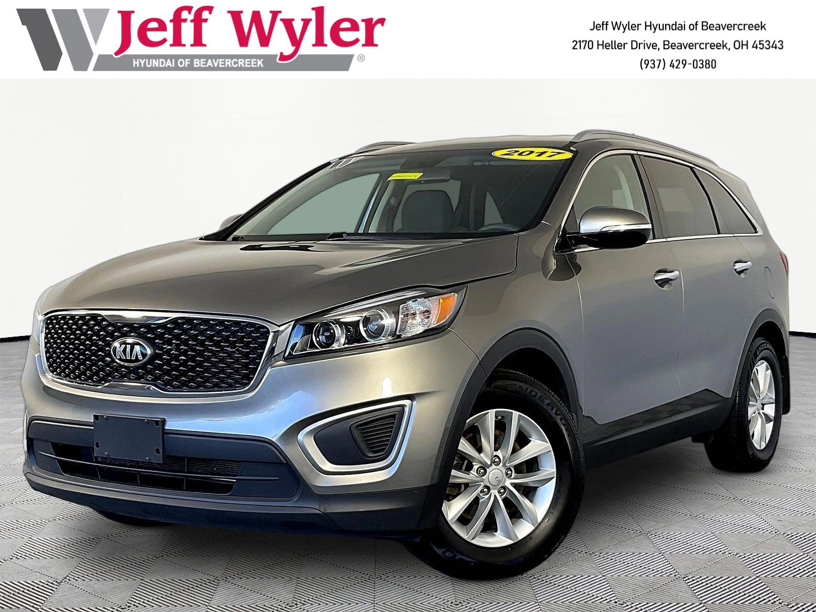 Used 2017 Kia Sorento FWD image 1