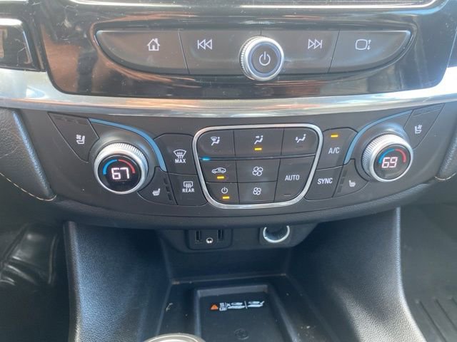 Used 2018 Chevrolet Traverse Premier w/ Driver Confidence II Package image 22