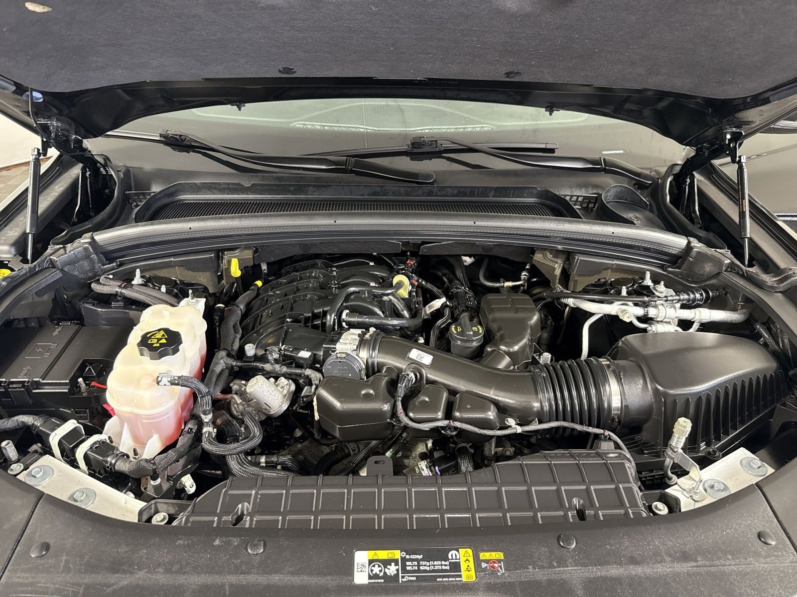 Used 2023 Jeep Grand Cherokee L Laredo image 28