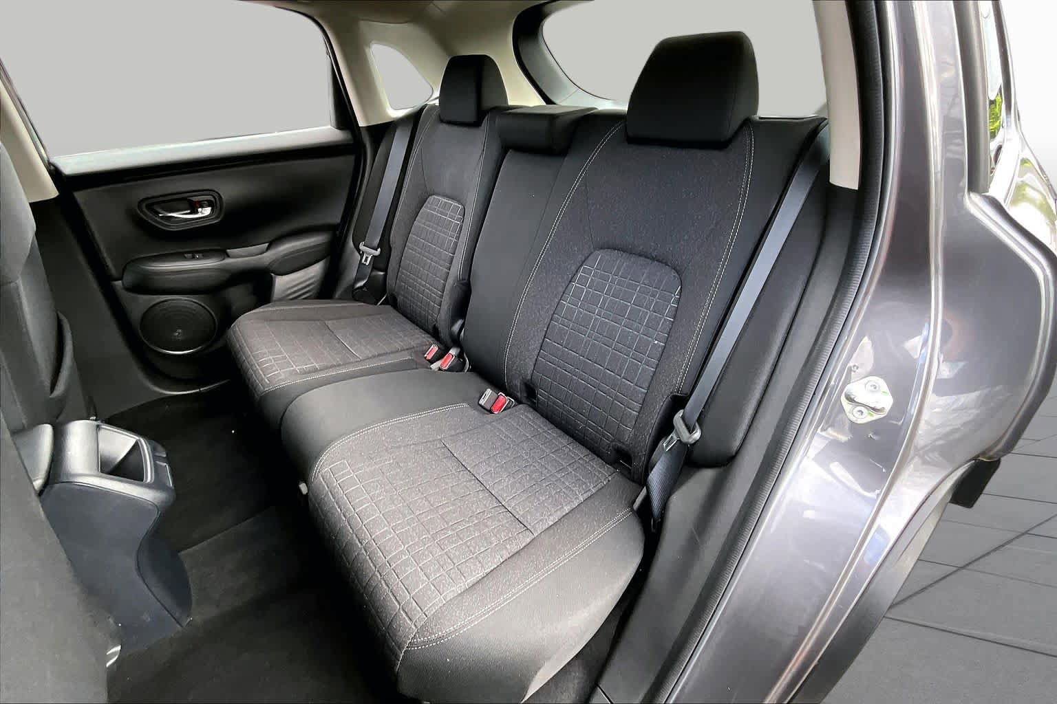 Used 2024 Honda HR-V LX image 19