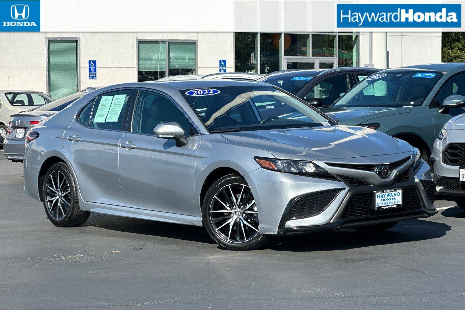 Used 2022 Toyota Camry SE
