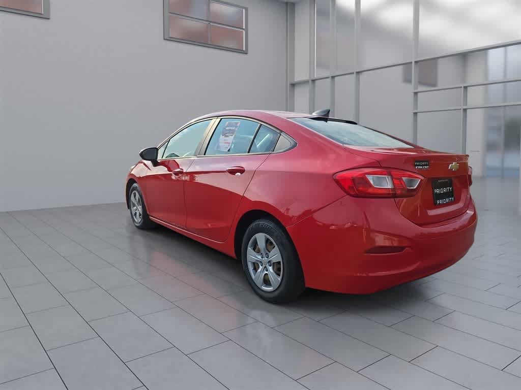 Used 2017 Chevrolet Cruze LS FWD image 7