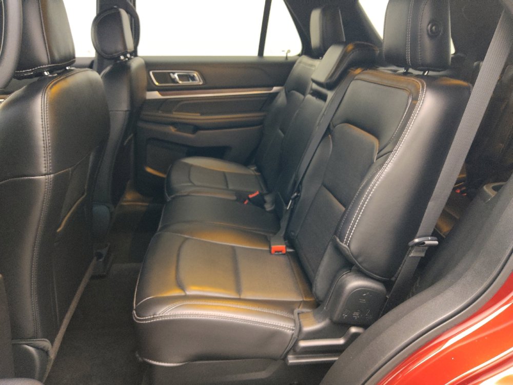 Used 2017 Ford Explorer Limited FWD image 18