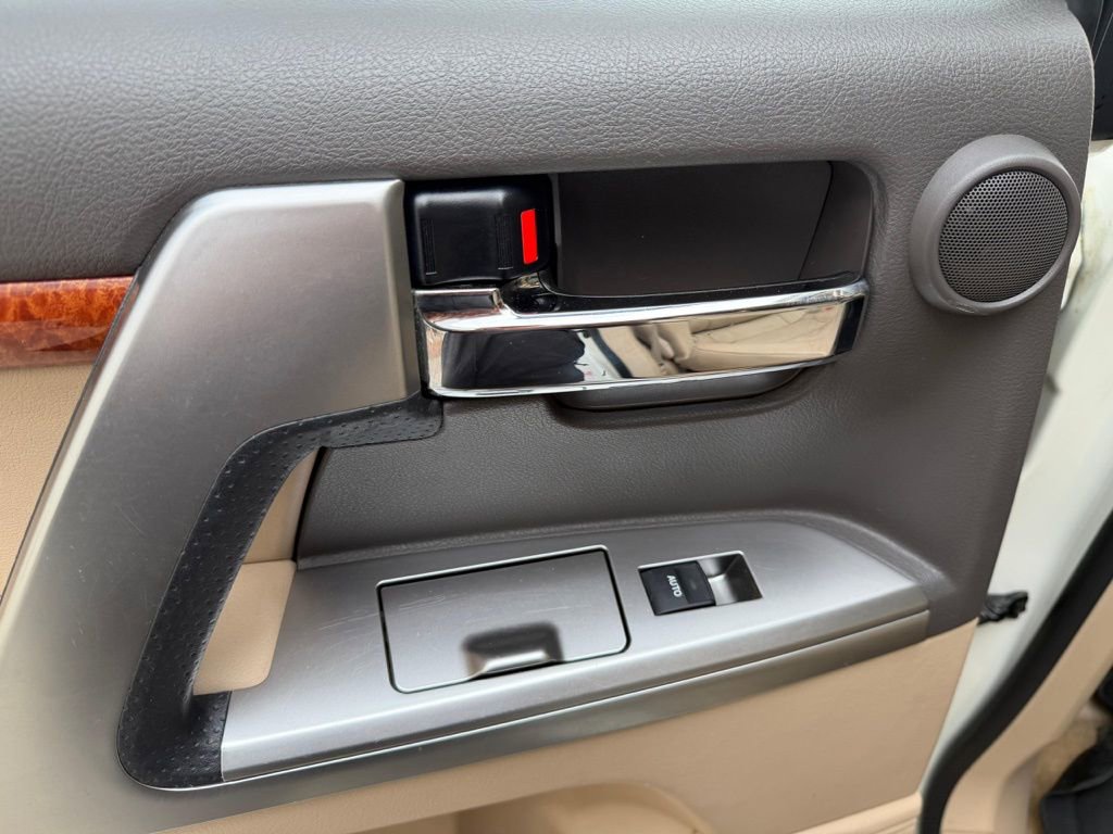 Used 2014 Toyota Land Cruiser AWD/4WD image 17