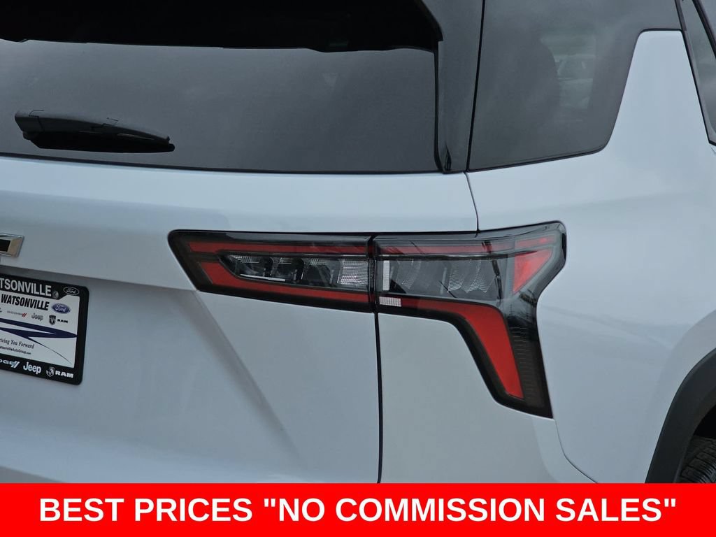 New 2027 Chevrolet Equinox RS w/ Safety and Technology Package FWD image 41