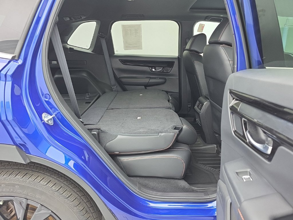 Used 2023 Honda CR-V Sport Touring image 47