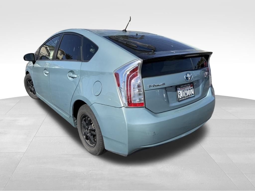 Used 2015 Toyota Prius Two FWD image 4