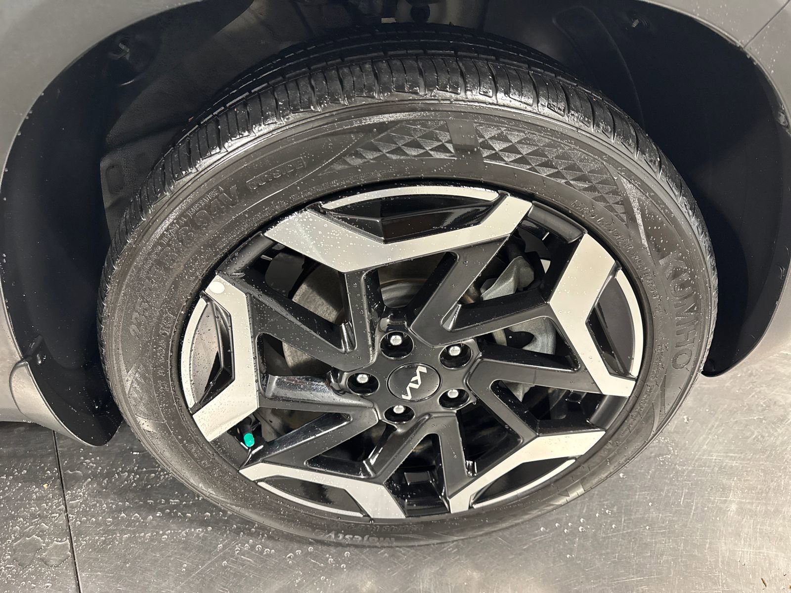 Certified 2024 Kia Seltos SX image 14