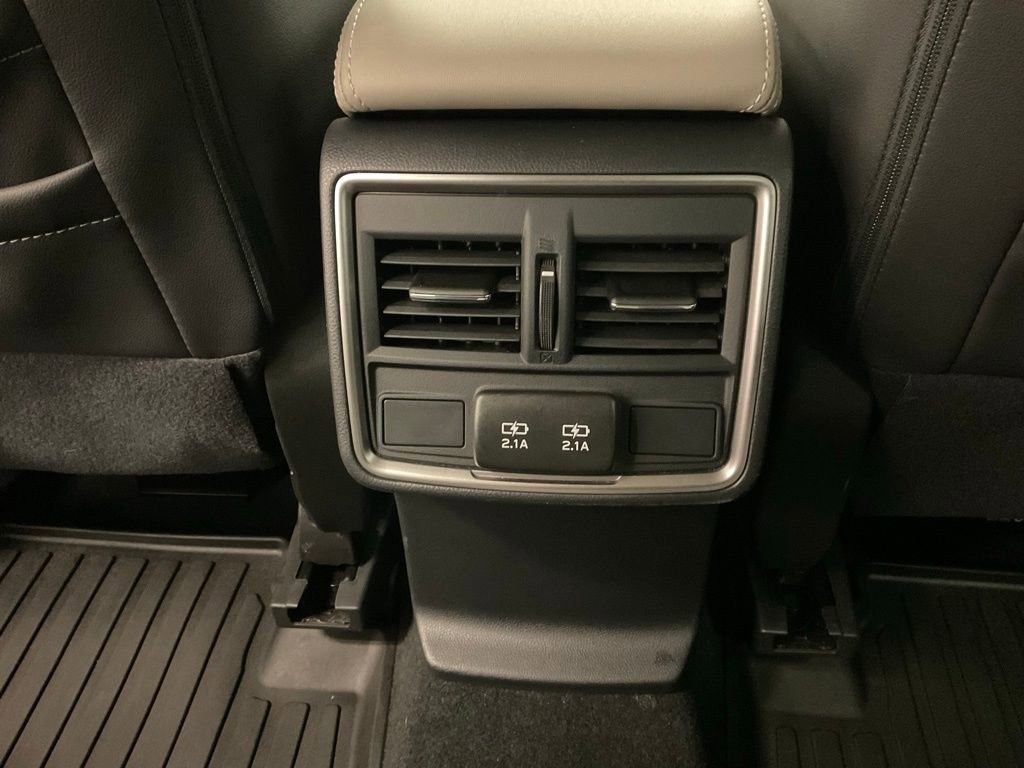Certified 2023 Subaru Forester Limited image 38