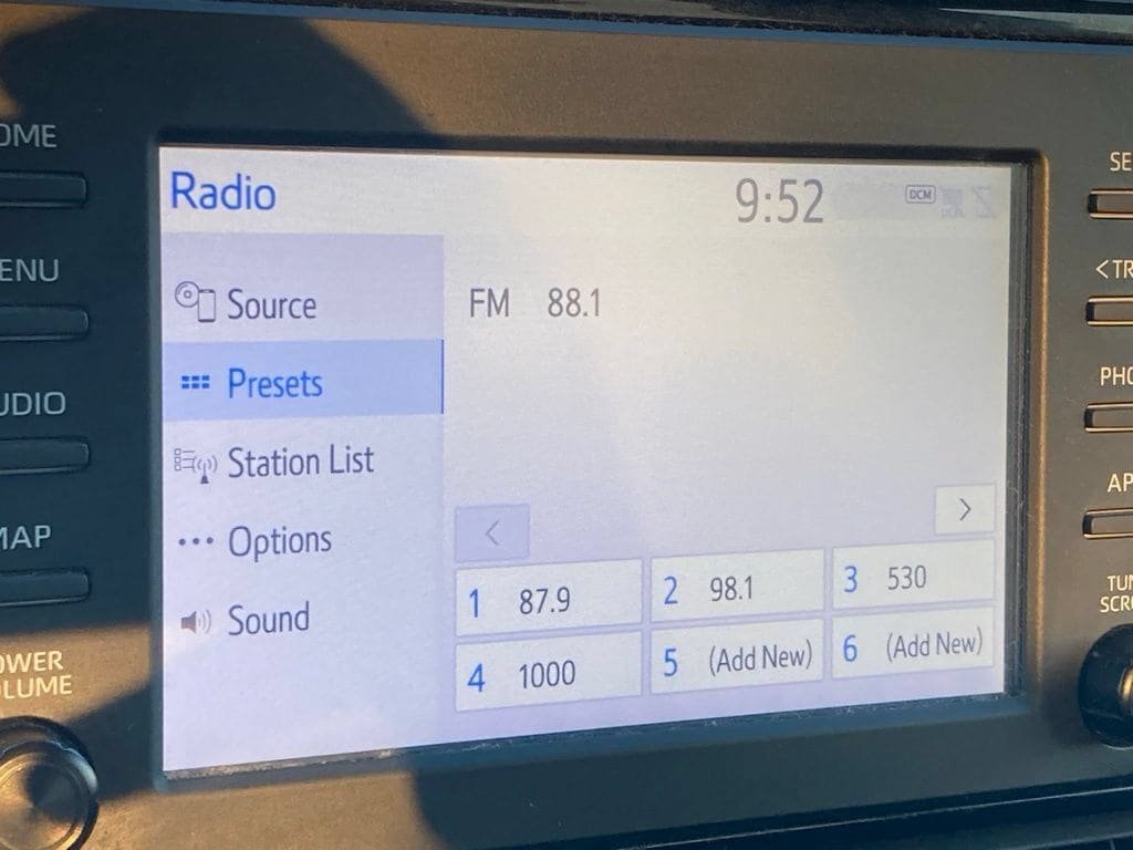Used 2019 Toyota RAV4 LE w/ Carpet Mat Package AWD/4WD image 19