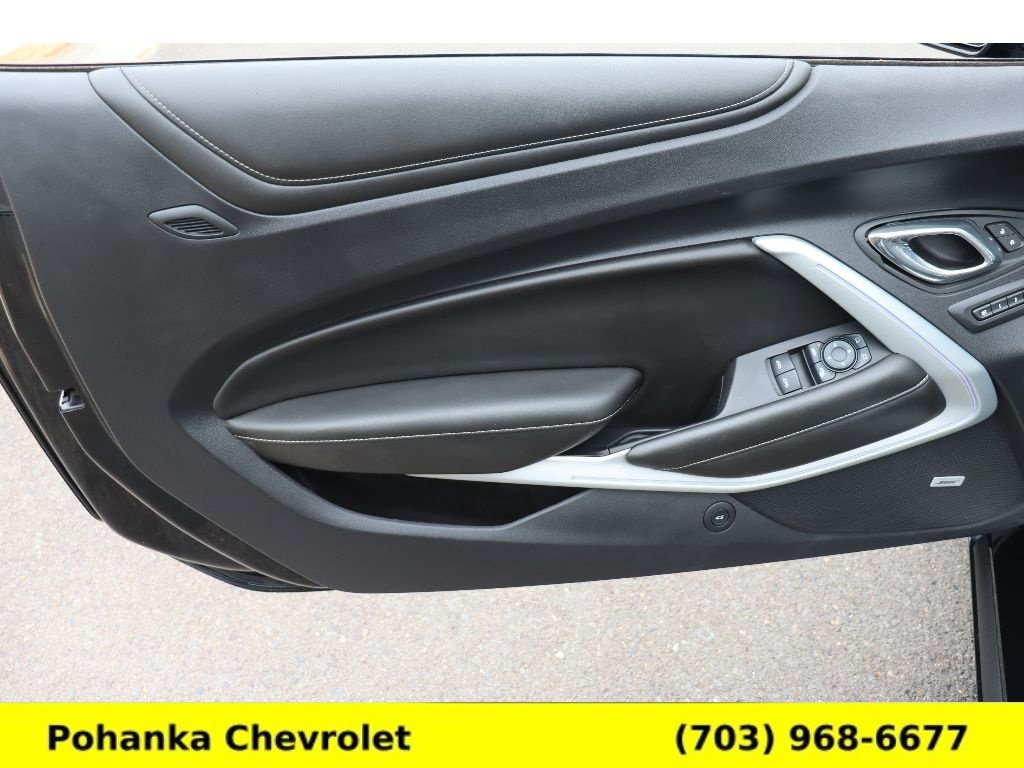 Used 2016 Chevrolet Camaro SS RWD image 23