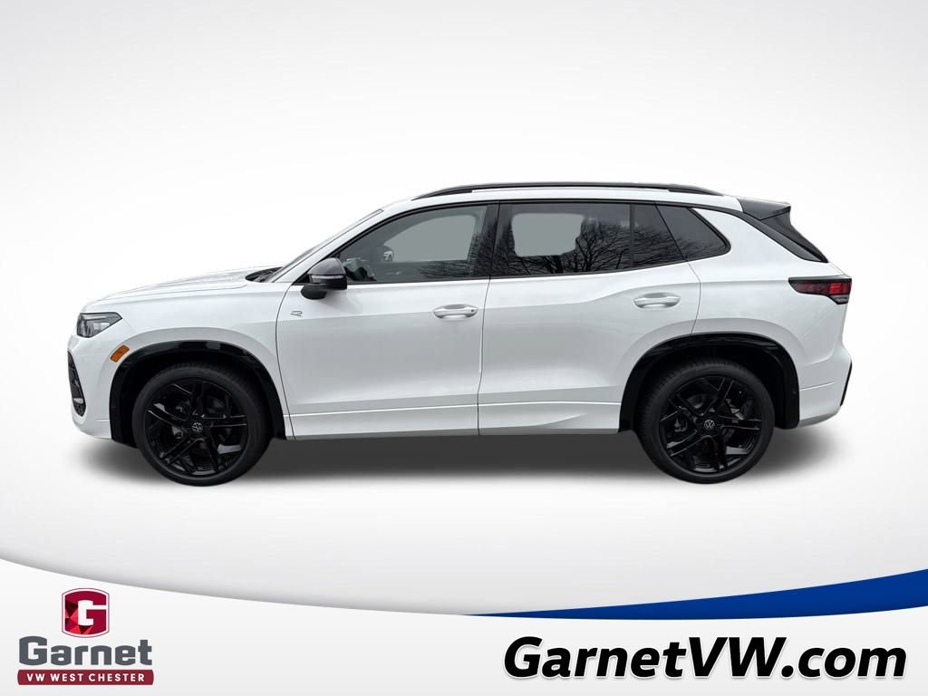 New 2026 Volkswagen Tiguan SE R-Line image 2