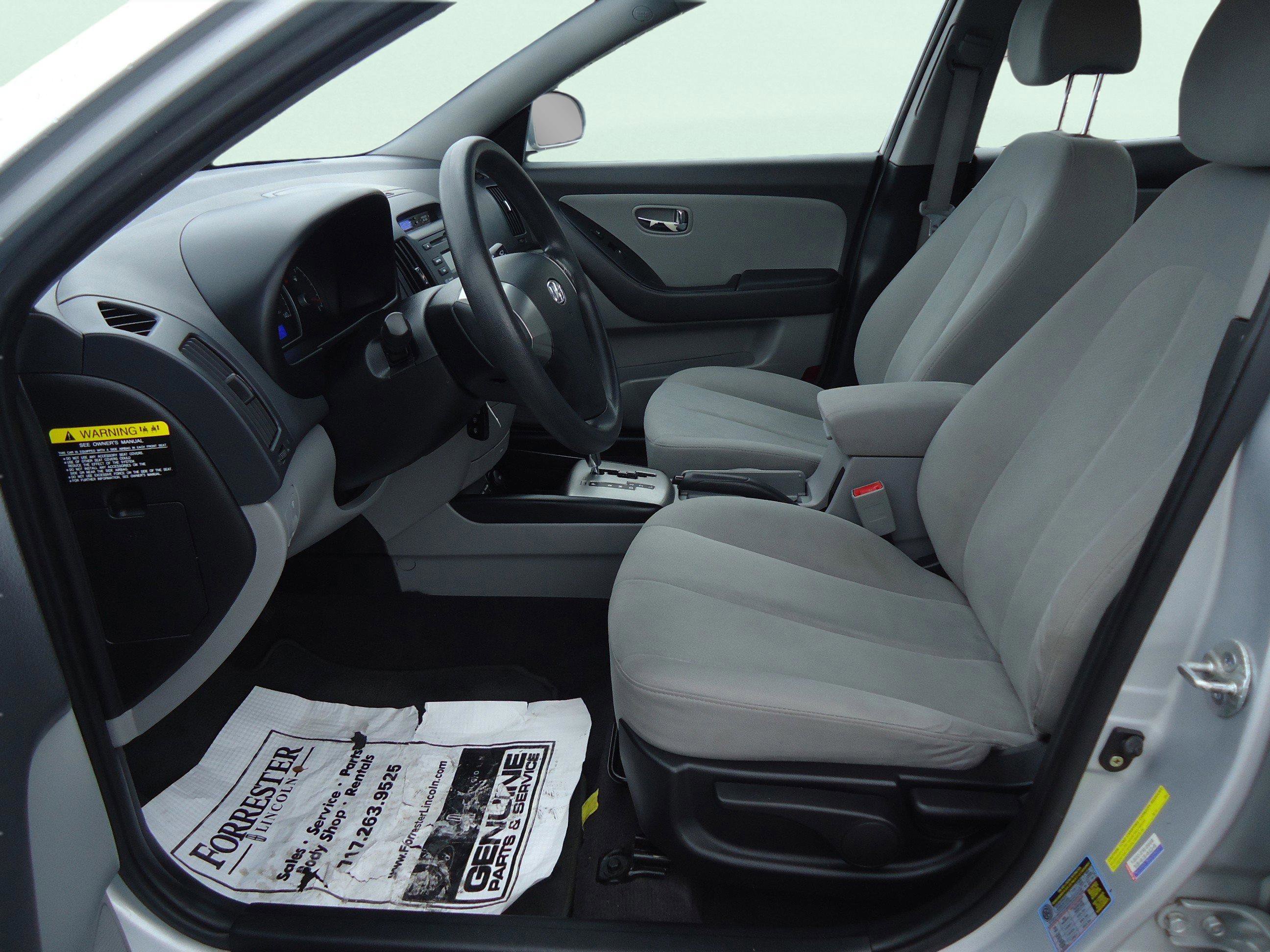 Used 2010 Hyundai Elantra GLS FWD image 19
