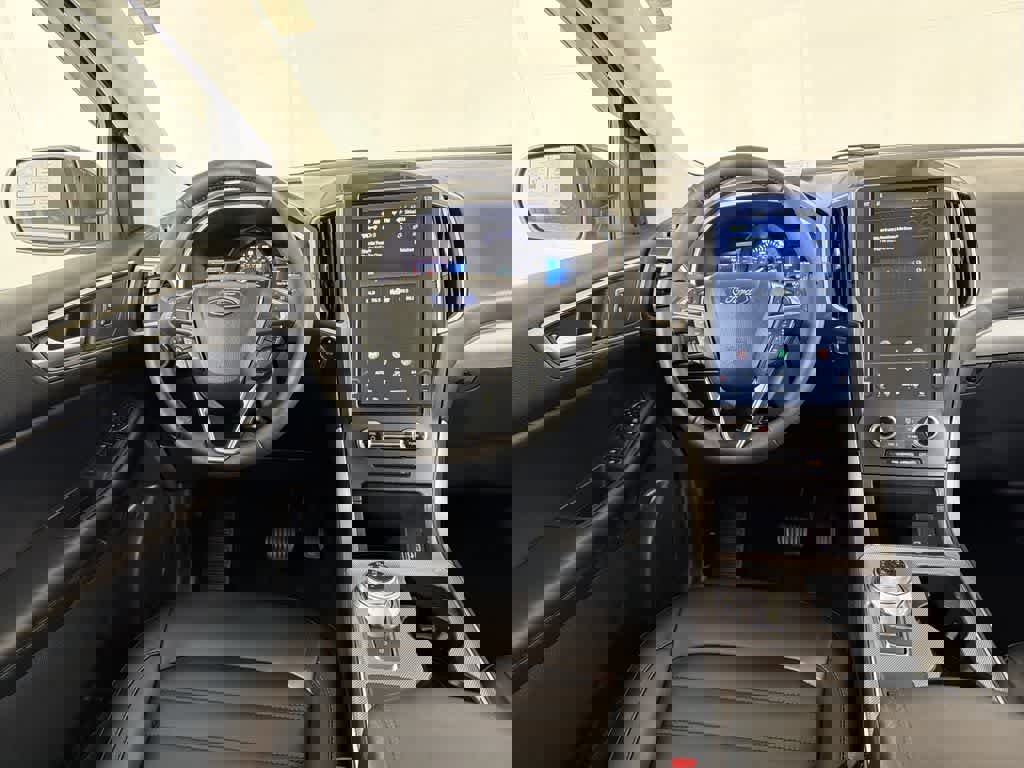 Used 2021 Ford Edge SEL w/ Convenience Package image 23