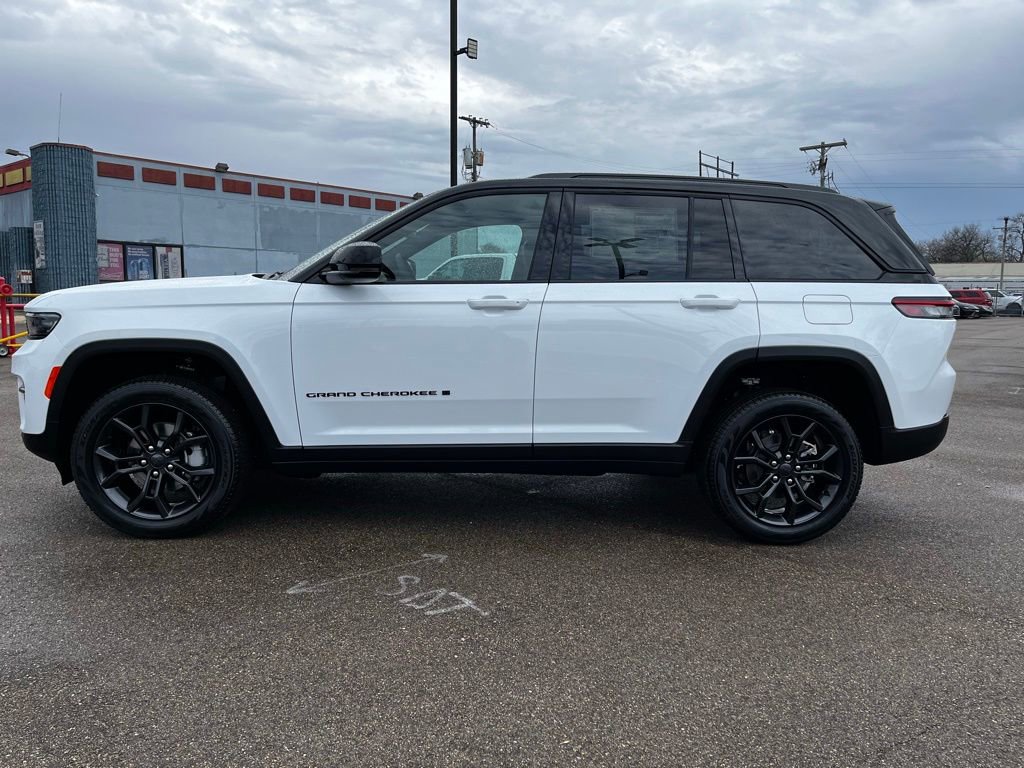 New 2025 Jeep Grand Cherokee Limited image 5