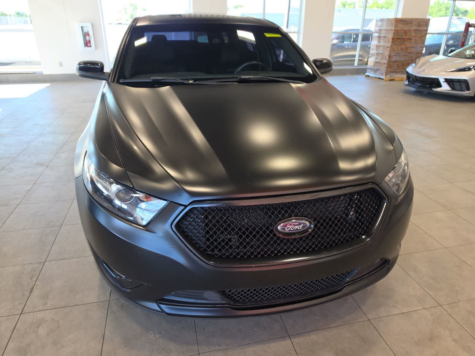 Used 2018 Ford Taurus SHO w/ Sho Performance Package AWD/4WD image 3