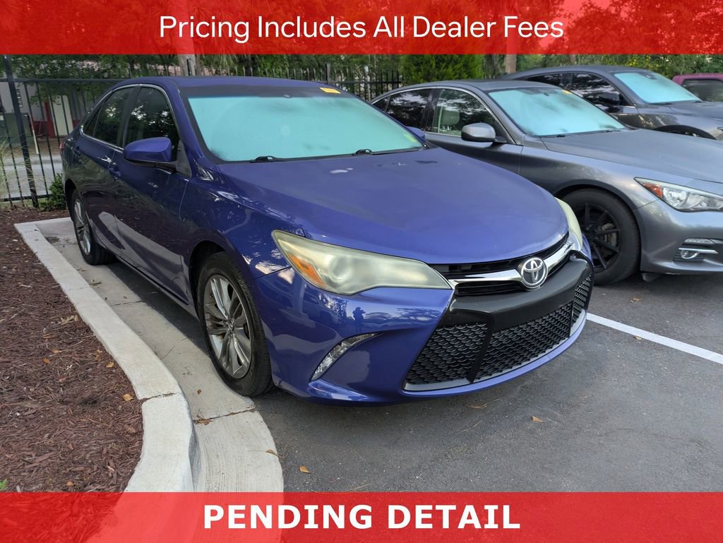 Used 2015 Toyota Camry SE w/ Moonroof Package