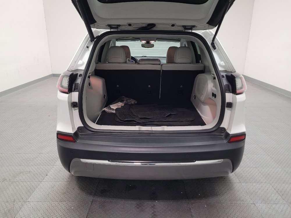 Used 2020 Jeep Cherokee Limited FWD image 29