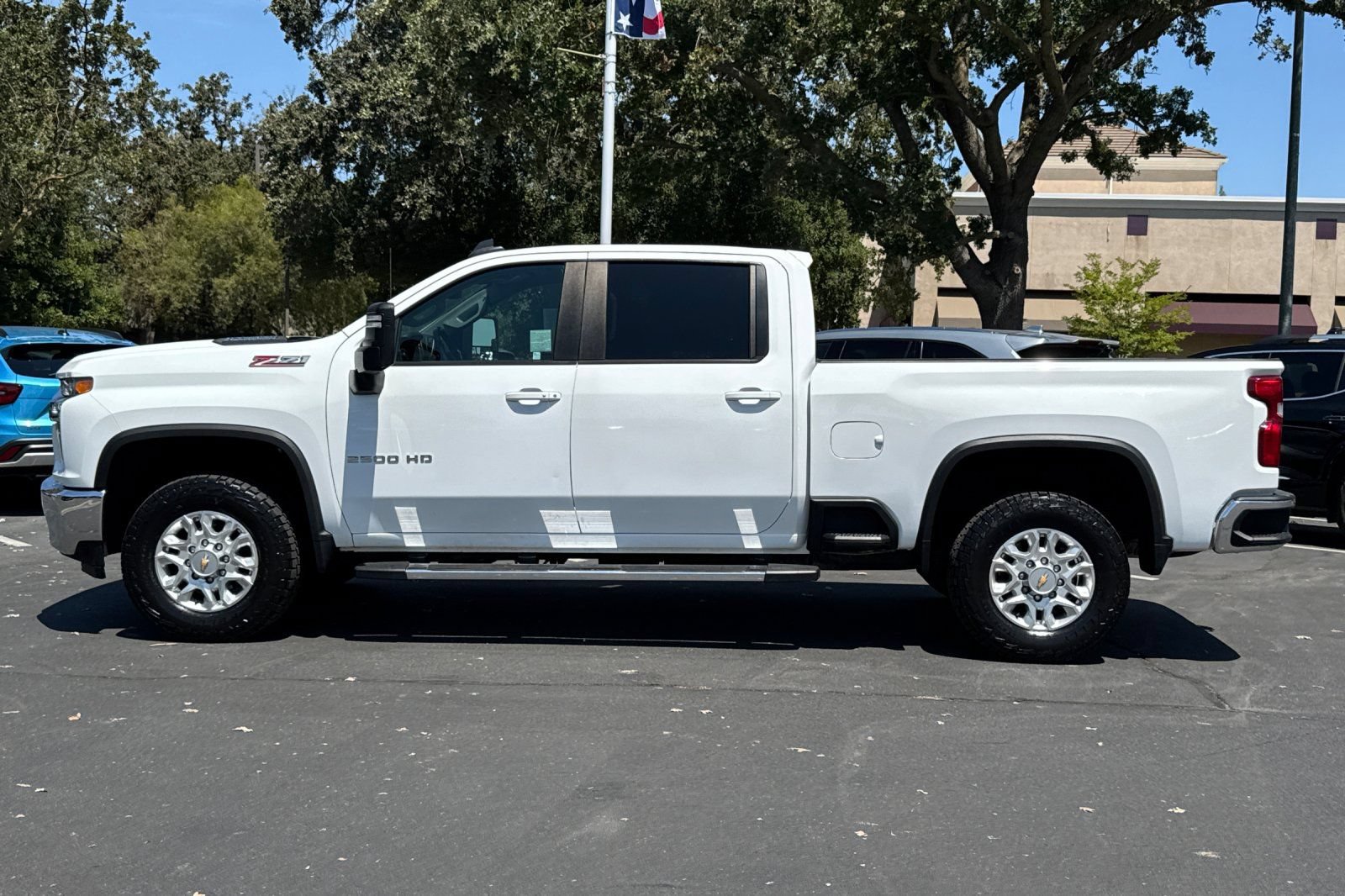 Used 2023 Chevrolet Silverado 2500 LT w/ Convenience Package AWD/4WD image 6