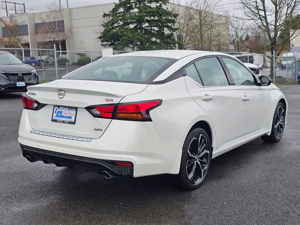 Certified 2023 Nissan Altima 2.5 SR w/ SR Premium Package image 5