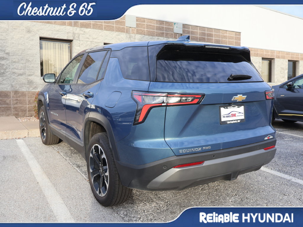 Used 2025 Chevrolet Equinox LT AWD/4WD image 15