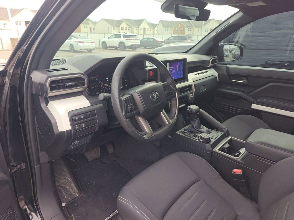 Used 2024 Toyota Tacoma TRD Off-Road image 8